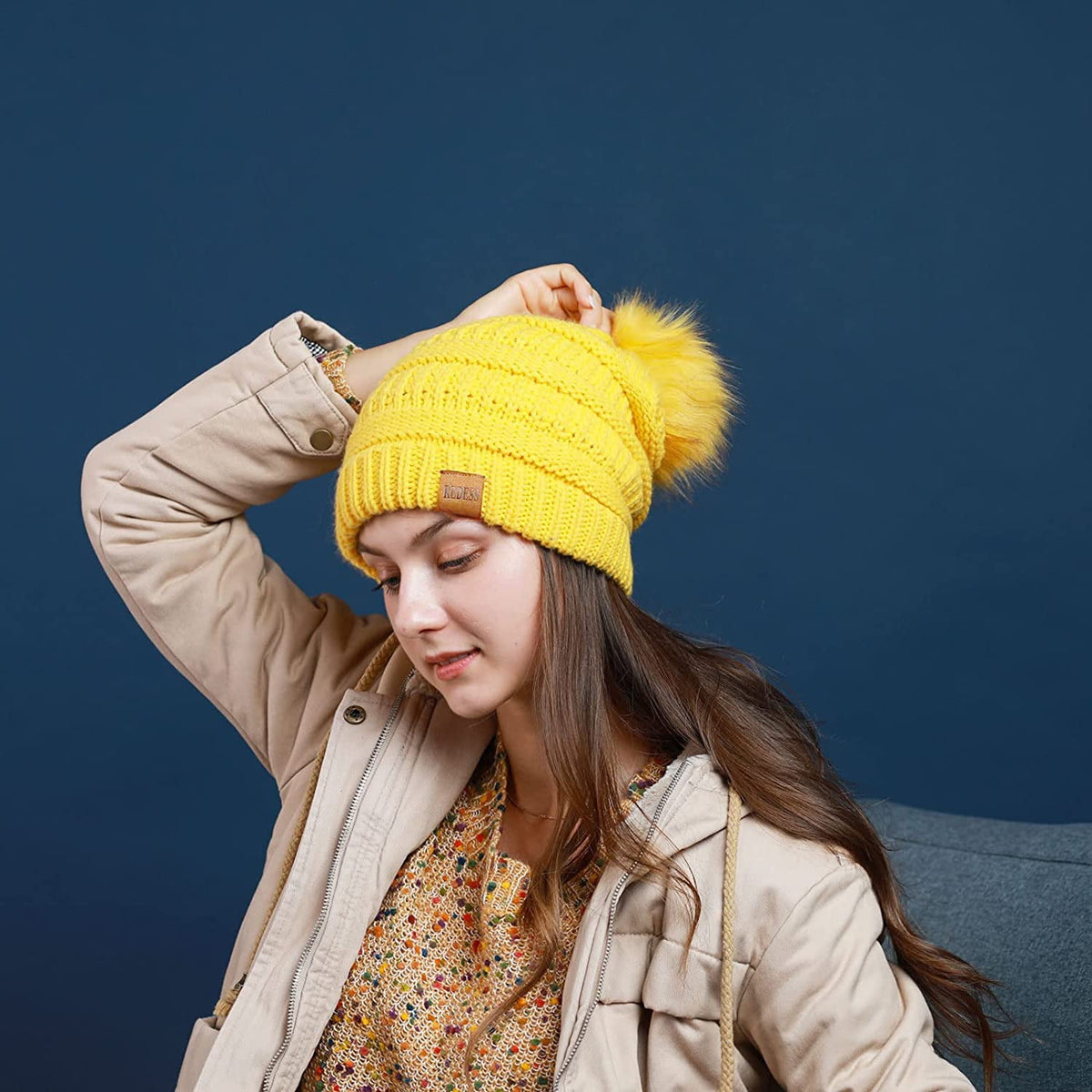 REDESS Women's Acrylic Winter Pom Pom Beanie Hat, Black, One Size