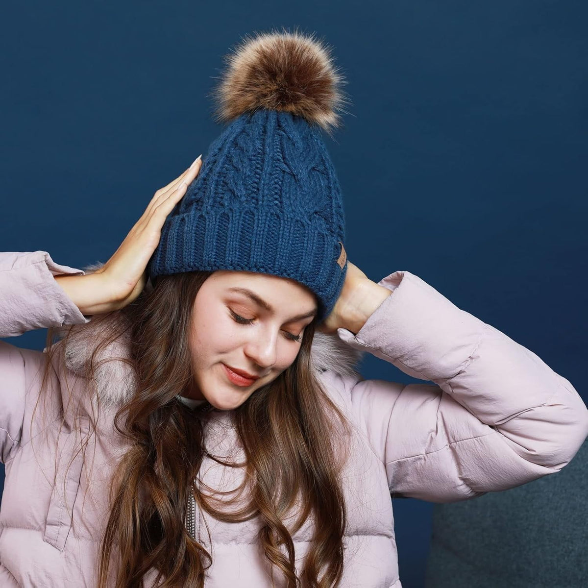REDESS Women Winter Pompom Beanie Hat with Warm Fleece Lined, Thick Slouchy Knit Skull Ski Cap
