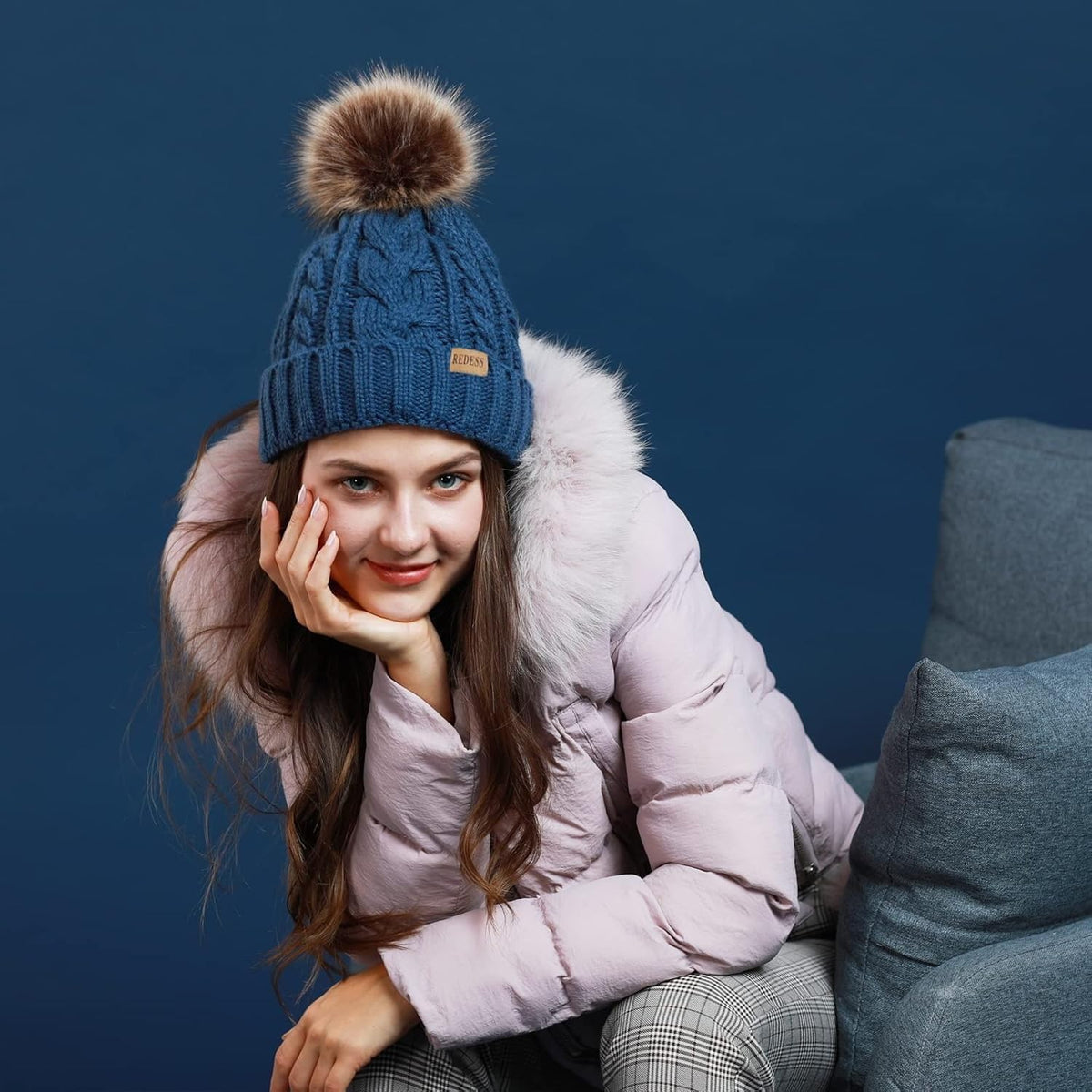 REDESS Women Winter Pompom Beanie Hat with Warm Fleece Lined, Thick Slouchy Knit Skull Ski Cap